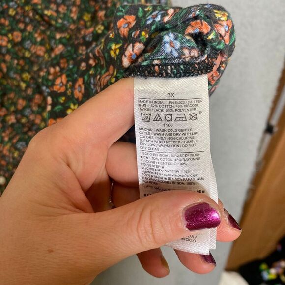 Old Navy womens long sleeve top floral crotchet cottage prarie button up plus 3X - Picture 8 of 11